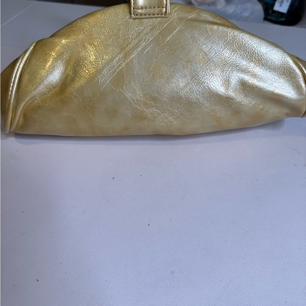 Elegant Gold Clutch with Crystal Accent - Picture 3 of 4